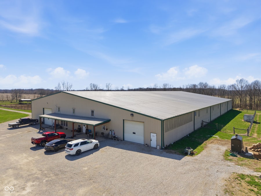 Property photo for 850 W County Road 1000 N, Roachdale, IN