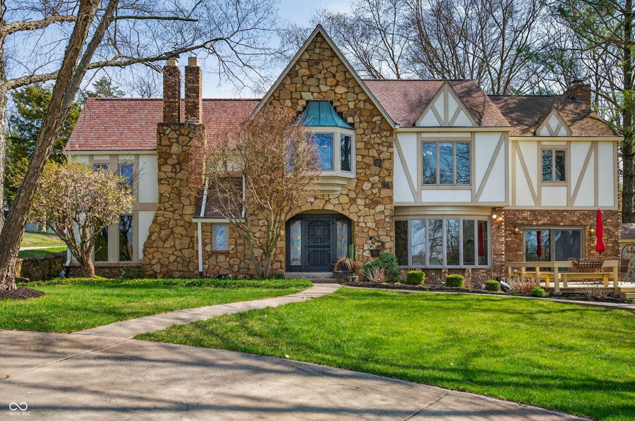 Property photo for 995 E Skyline Drive, Brownstown, IN