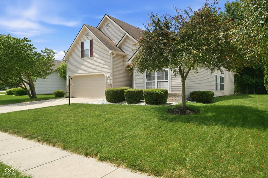Property photo for 5876 Lost Oaks Drive, Carmel, IN