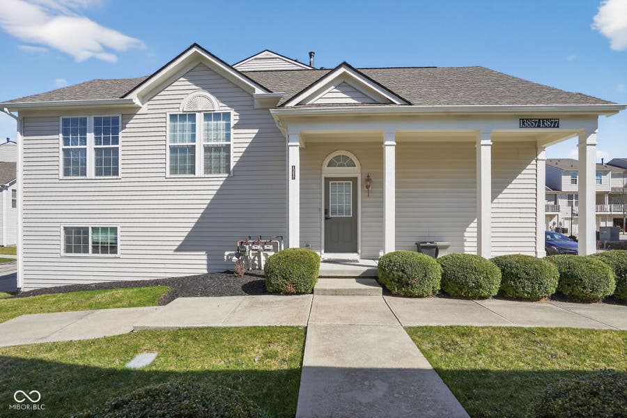 Property photo for 13857 Willesden Circle, Fishers, IN