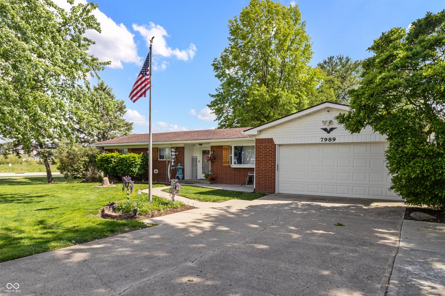 Property photo for 7989 E County Road 200 N, Avon, IN