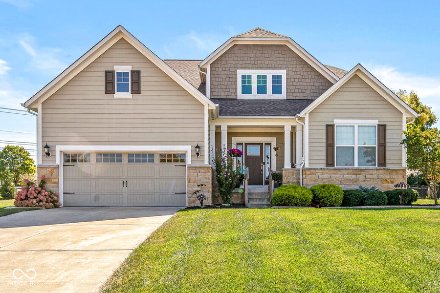 Property photo for 9627 Summerton Drive, Fishers, IN