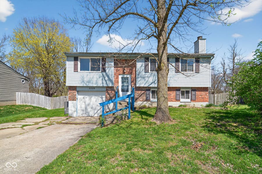 Property photo for 5528 Dollar Hide North Drive, Indianapolis, IN