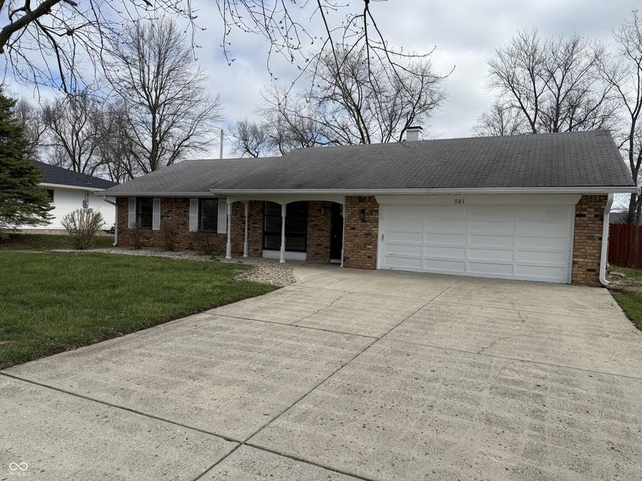 Property photo for 301 Meadow Drive, Greenwood, IN