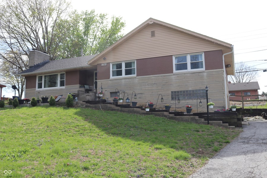 Property photo for 1266 N Morgantown Road, Greenwood, IN