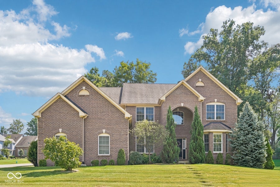 Property photo for 6677 W May Apple Drive, McCordsville, IN