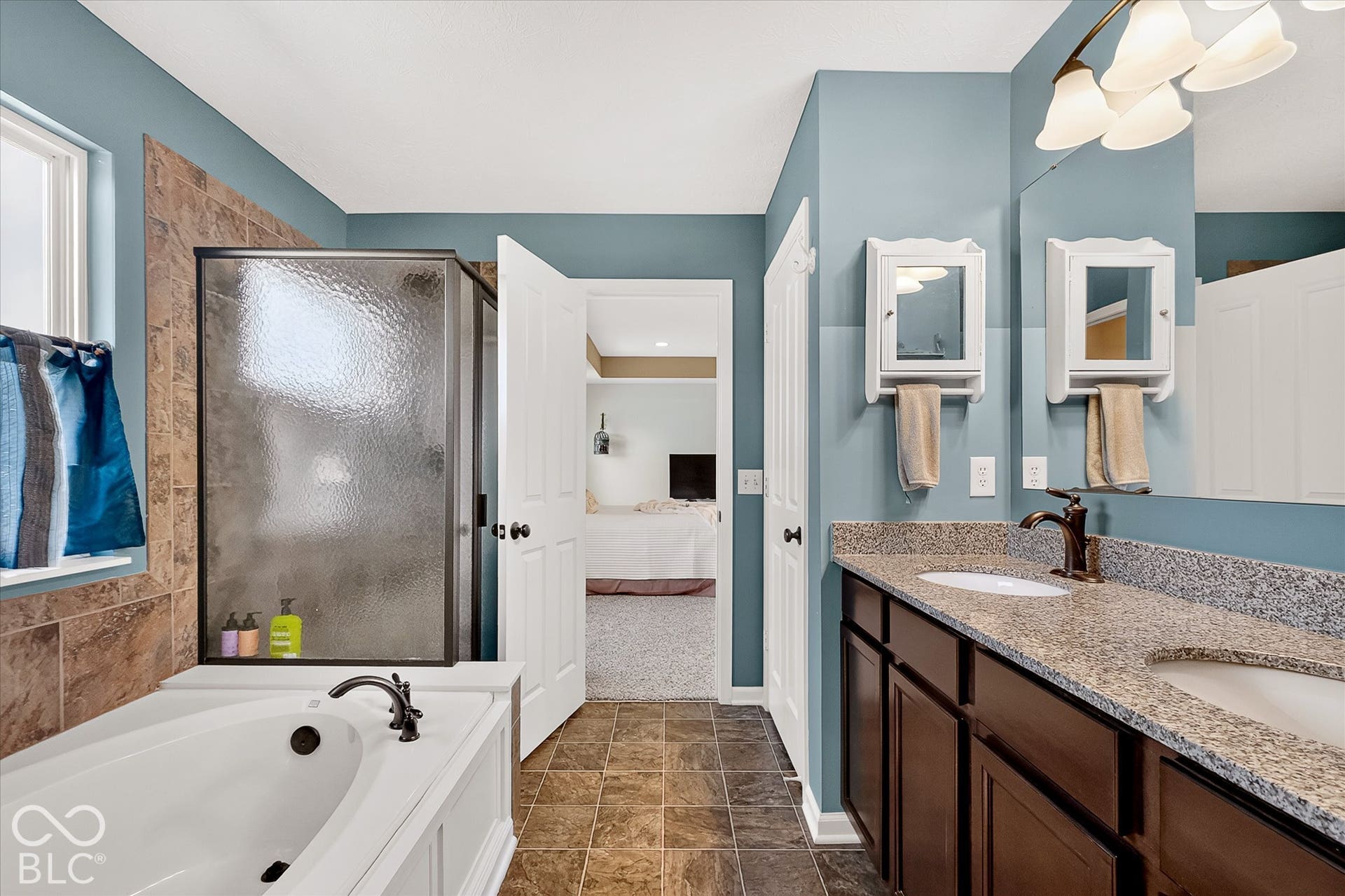 11058 Stoneleigh Drive, Noblesville, IN 46060