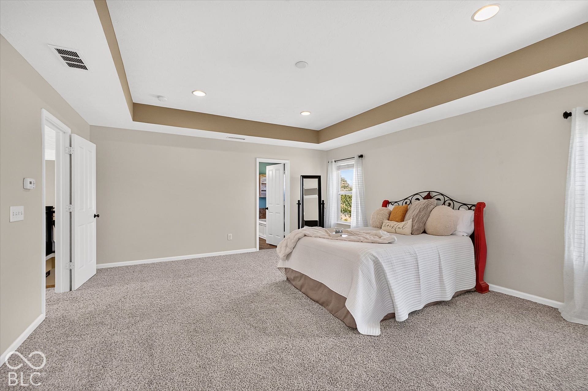 11058 Stoneleigh Drive, Noblesville, IN 46060