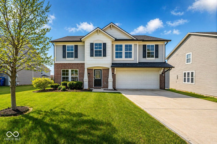 Property photo for 5571 W Woodhaven Drive, McCordsville, IN