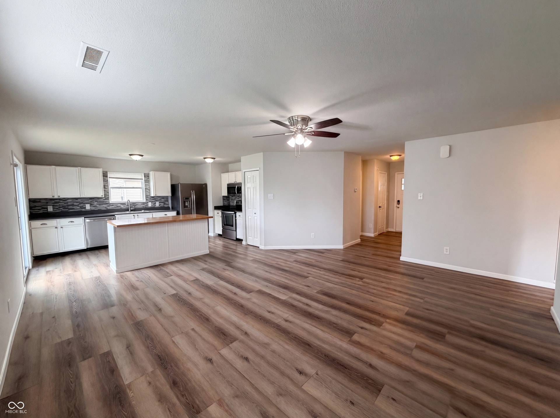 526 Bourneside Drive, Greenfield, IN 46140 526 Bourneside Drive, Greenfield, IN 46140