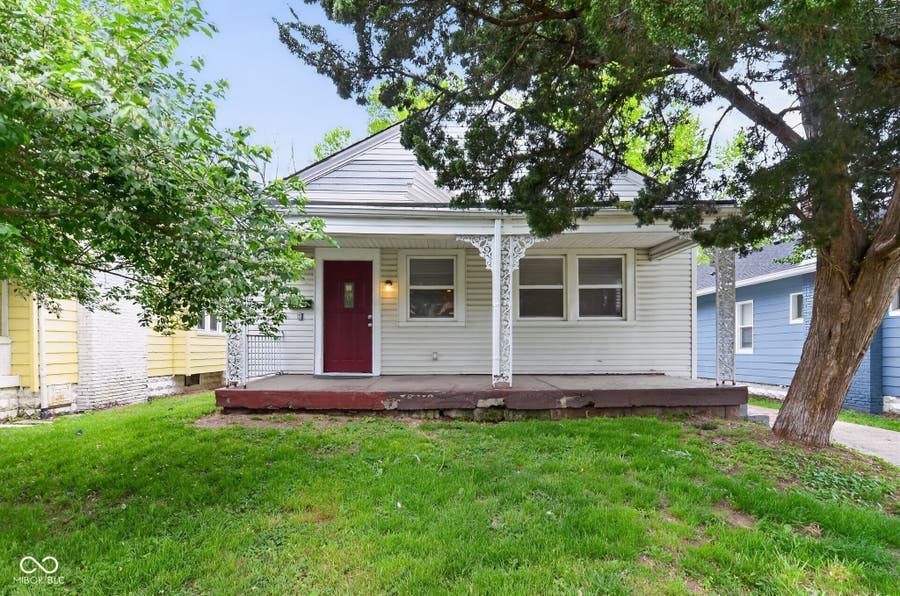 Property photo for 424 Harvard Place, Indianapolis, IN