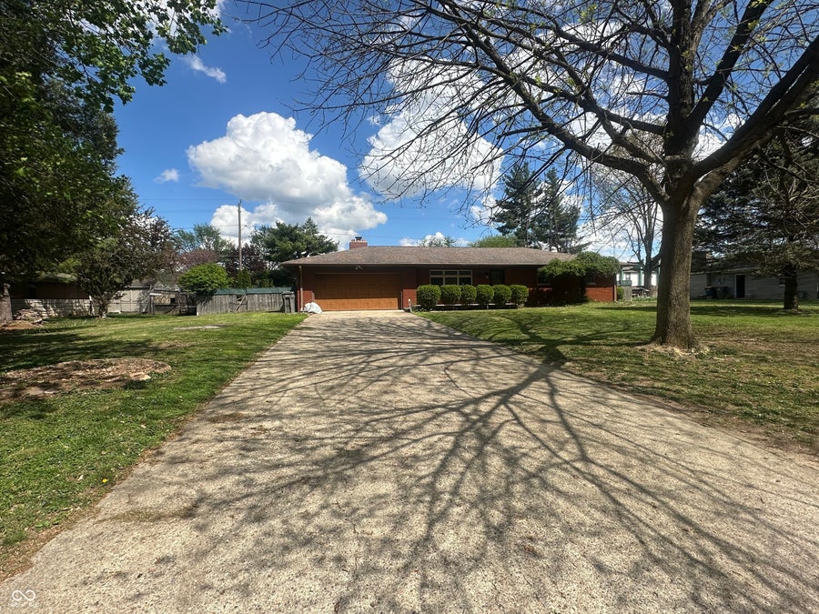 Property photo for 7121 Laurel Drive, Indianapolis, IN