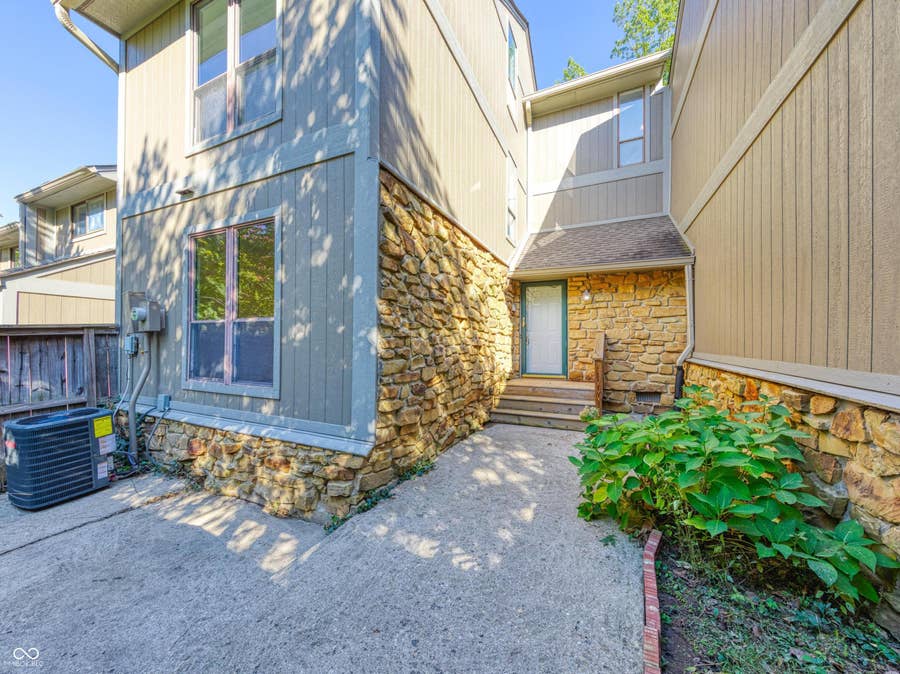 Property photo for 4261 Foxglove Trace, Indianapolis, IN