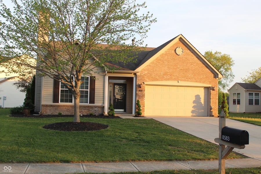 Property photo for 8583 Frosty Rose Drive, Avon, IN