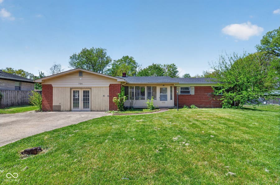 Property photo for 724 N Bazil Avenue, Indianapolis, IN