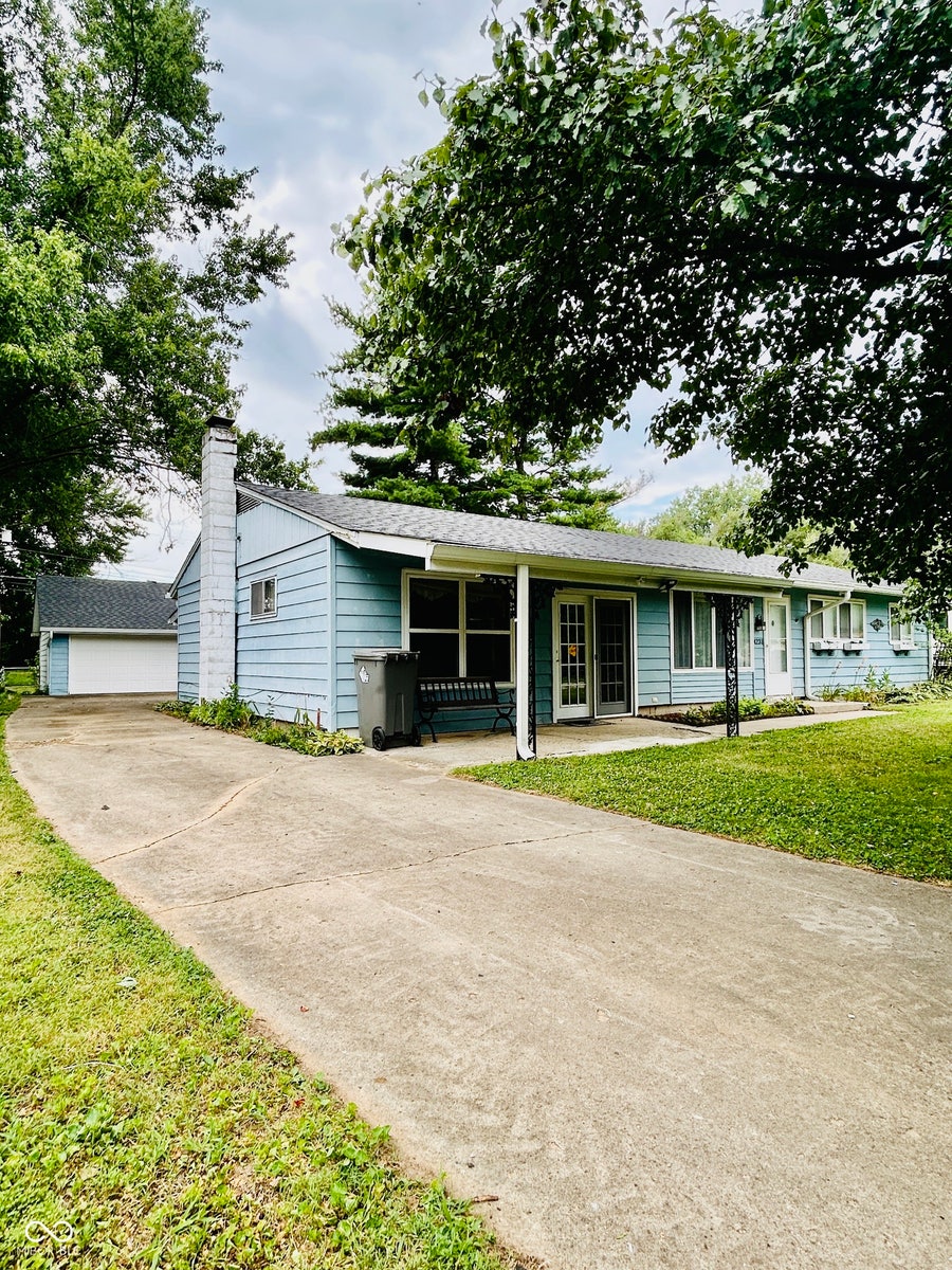 Property photo for 4231 Standish Drive, Indianapolis, IN
