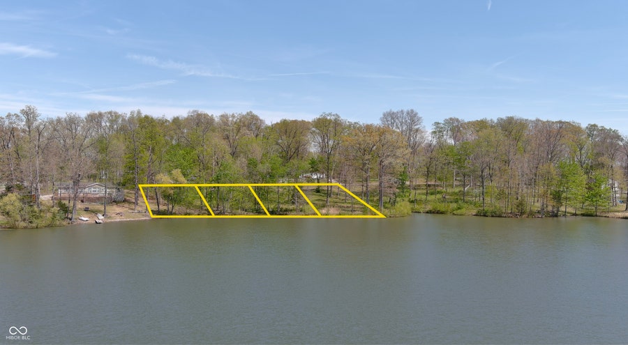Property photo for 884 Country Squire Boulevard, North Vernon, IN