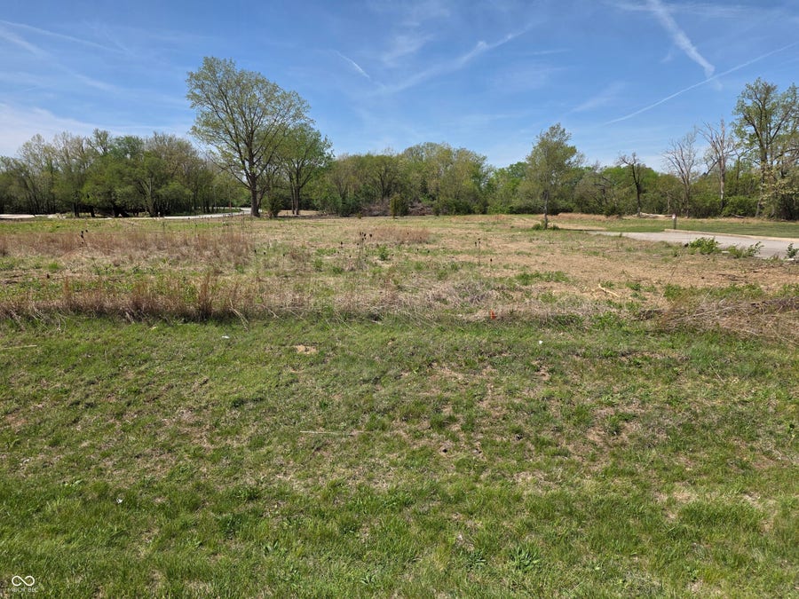 Property photo for 1007 N Riley Highway, Shelbyville, IN