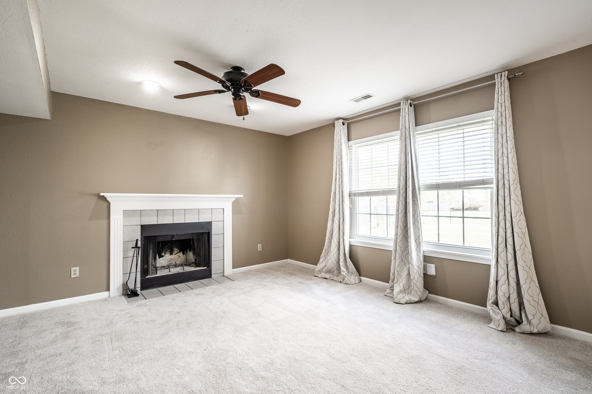 9842 Herald Square, Fishers, IN 46038