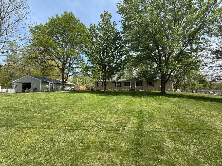 Property photo for 2116 Mount Liberty Road, Nashville, IN