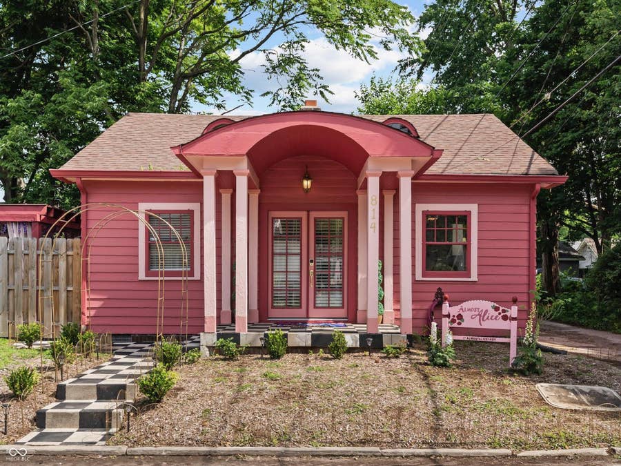 Property photo for 814 E 48th Street, Indianapolis, IN