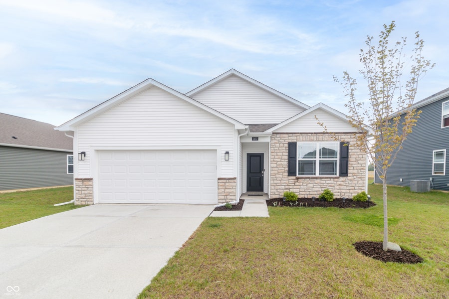 Property photo for 1457 Fairmount Drive, Greenfield, IN