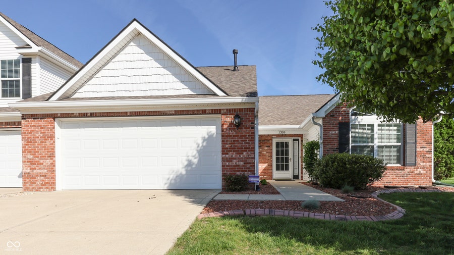 Property photo for 1318 Hamilton Drive, Greenwood, IN
