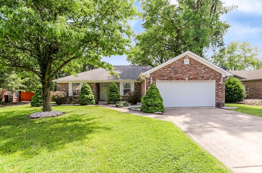Property photo for 711 N Scott Drive, Greenwood, IN