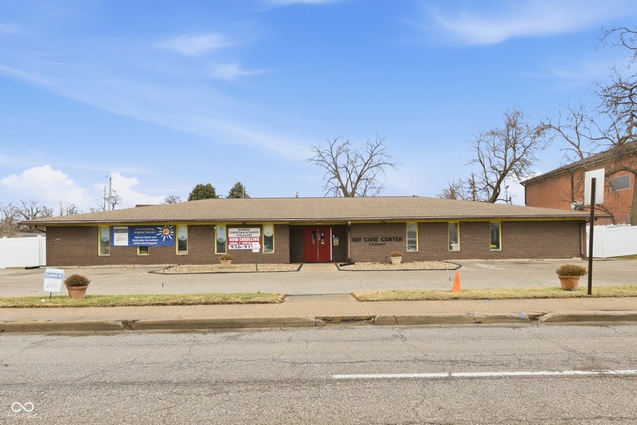 Property photo for 948 W 30th Street, Indianapolis, IN