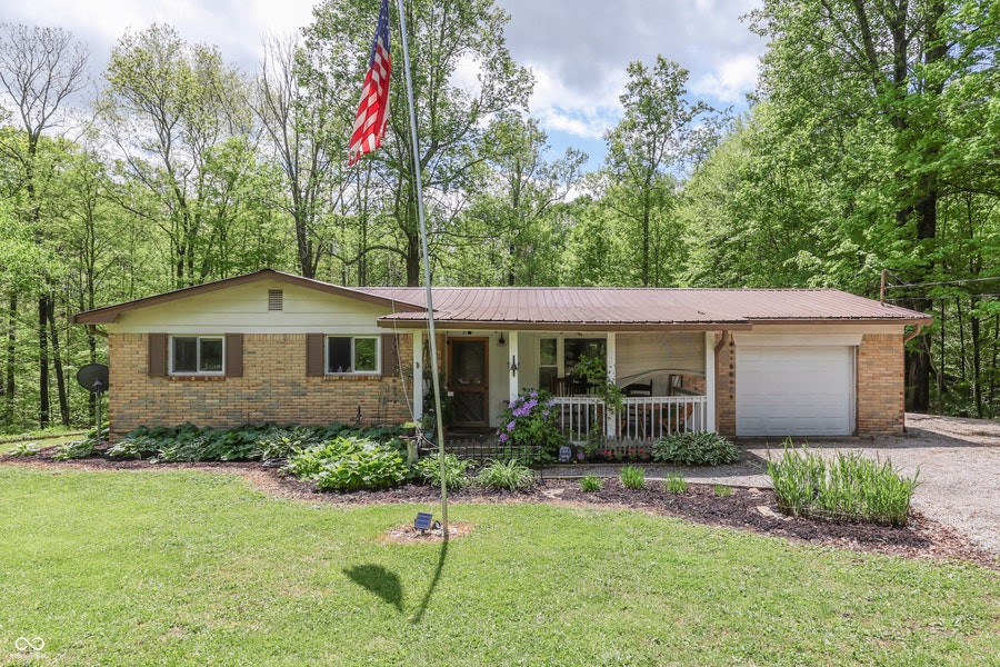 Property photo for 181 W Robertson Road, Morgantown, IN