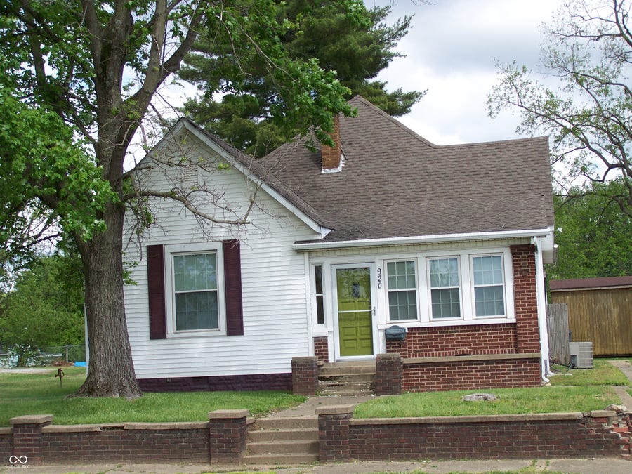 Property photo for 920 N Ewing Street, Seymour, IN