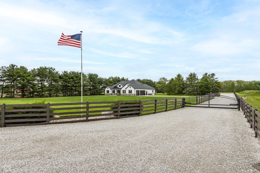 Property photo for 195 N 300 W, Lebanon, IN