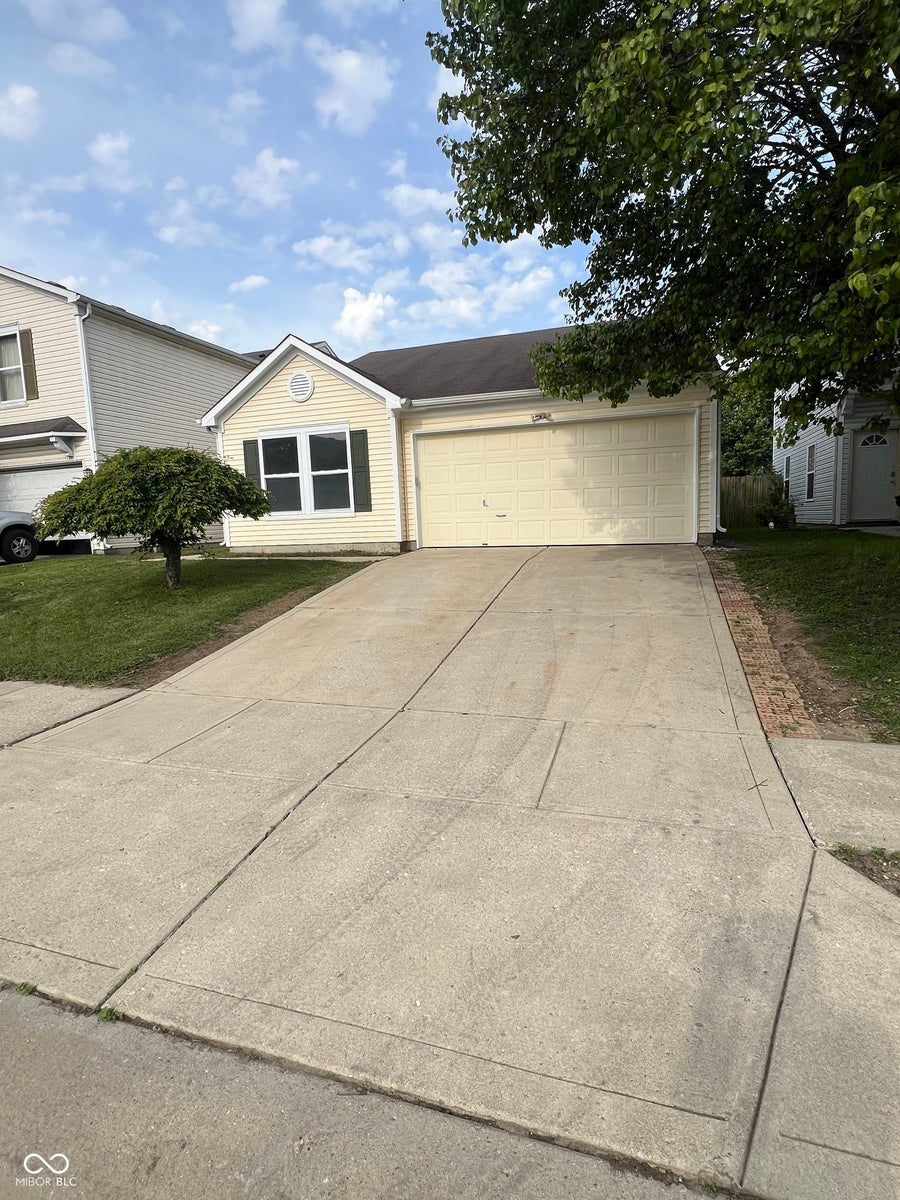Property photo for 1178 Freemont Lane, Greenwood, IN