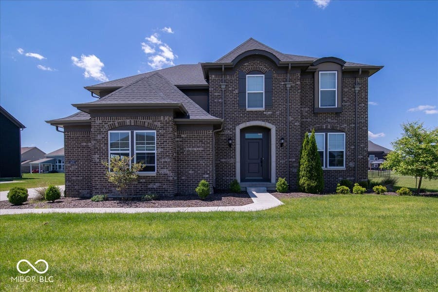 Property photo for 1402 Hove Drive, Greenwood, IN