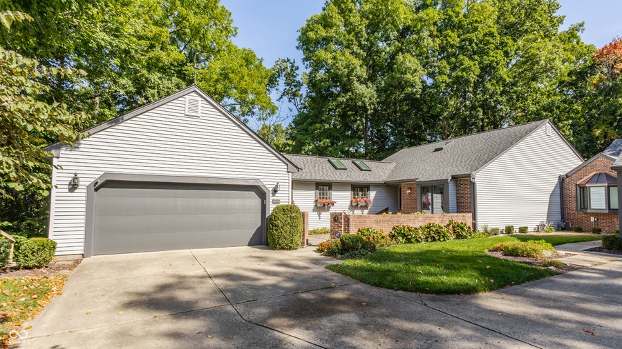 Property photo for 1732 Creekside Lane W, Carmel, IN