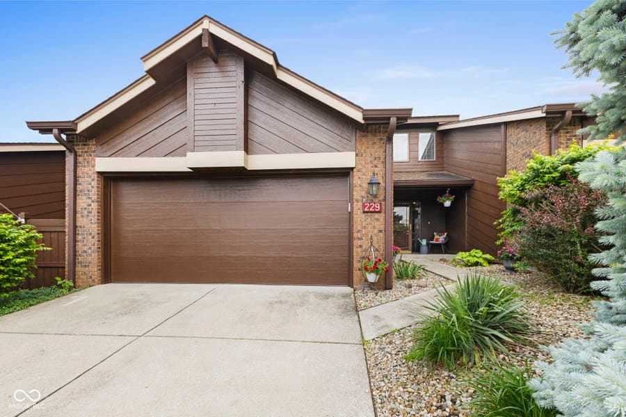 Property photo for 229 Brighton Court, Greenwood, IN