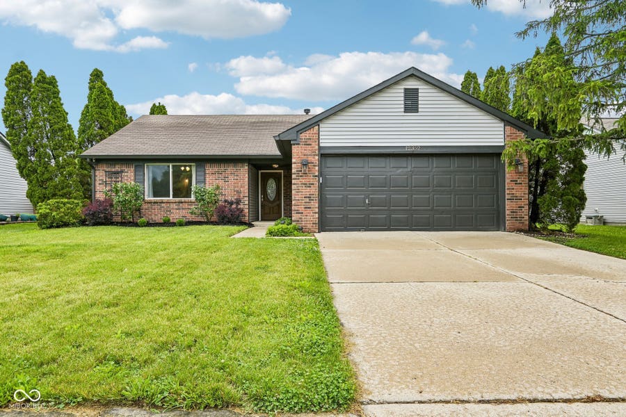 Property photo for 12352 Cobblestone South Drive, Indianapolis, IN