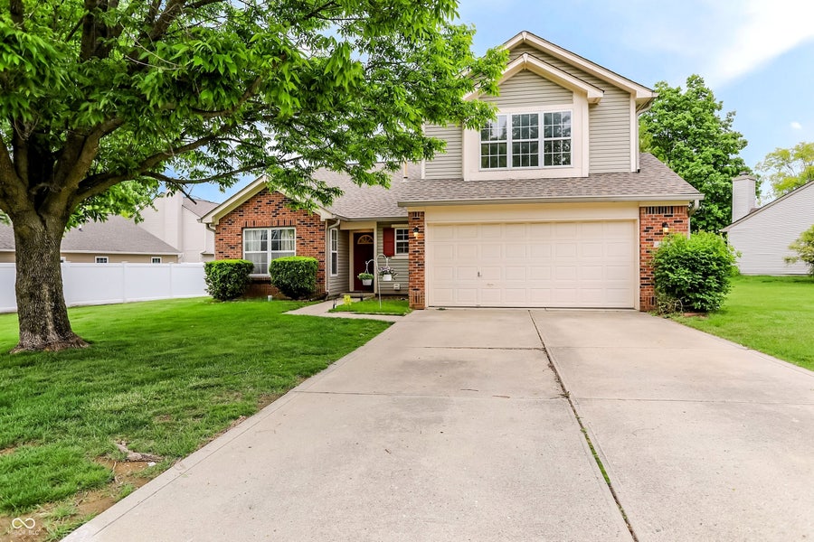Property photo for 6824 Millbrook Circle, Indianapolis, IN