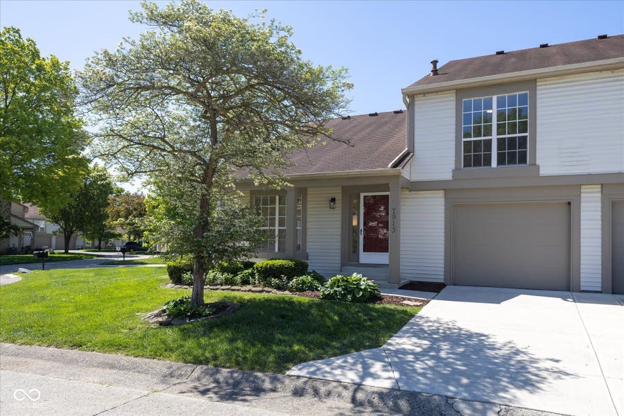 Property photo for 7913 Hunters Path, Indianapolis, IN