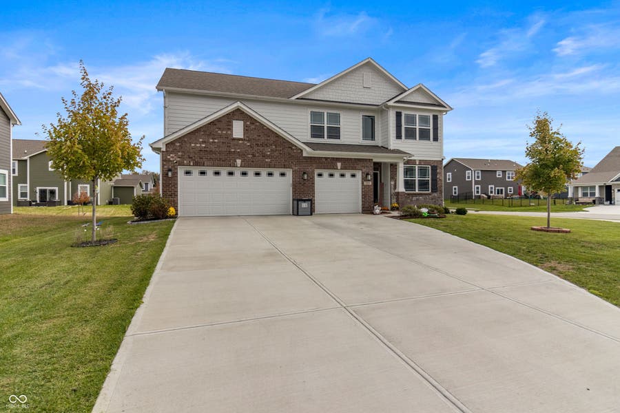 Property photo for 5839 Altar Bell Circle, Greenwood, IN