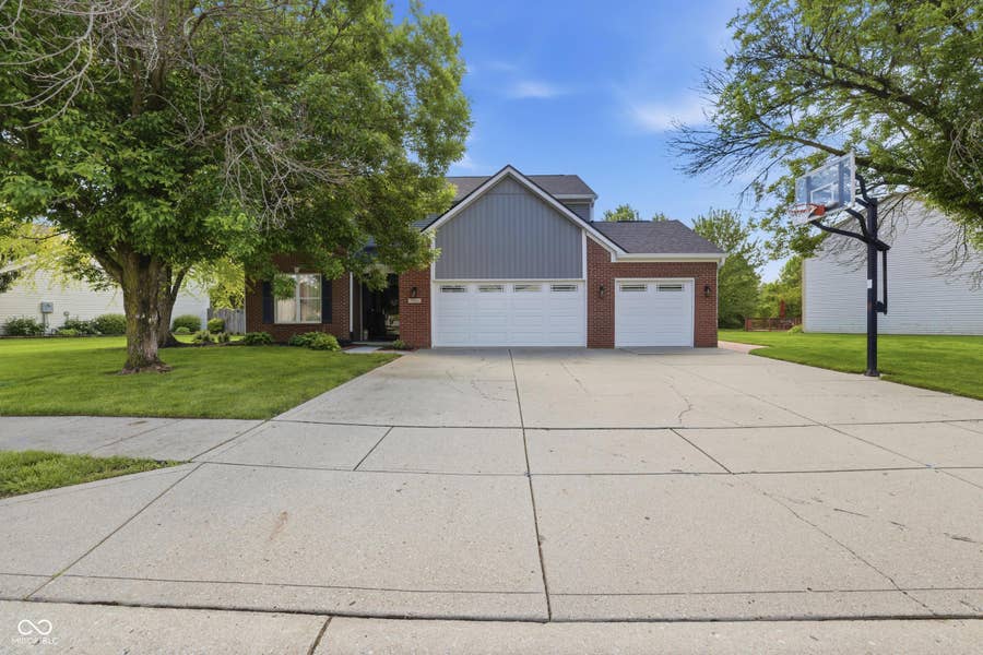 Property photo for 7551 Purple Cress Drive, Avon, IN