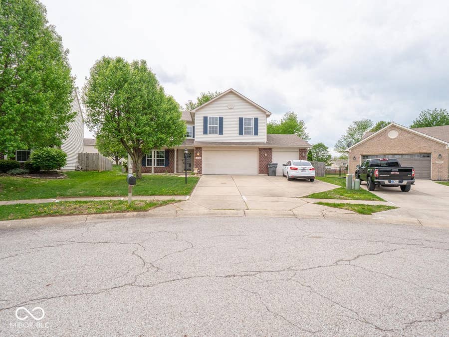 Property photo for 7611 Penguin Circle, Indianapolis, IN