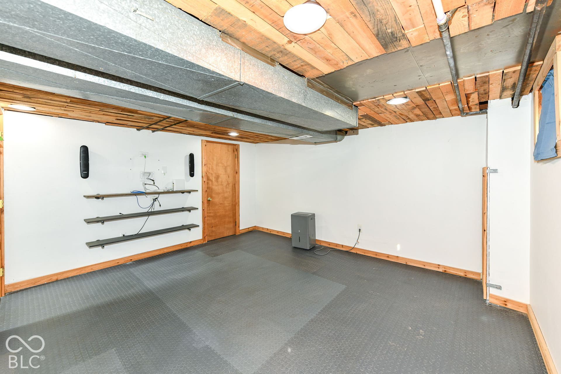 1828 N Lynhurst Drive, Indianapolis, IN 46224 1828 N Lynhurst Drive, Indianapolis, IN 46224
