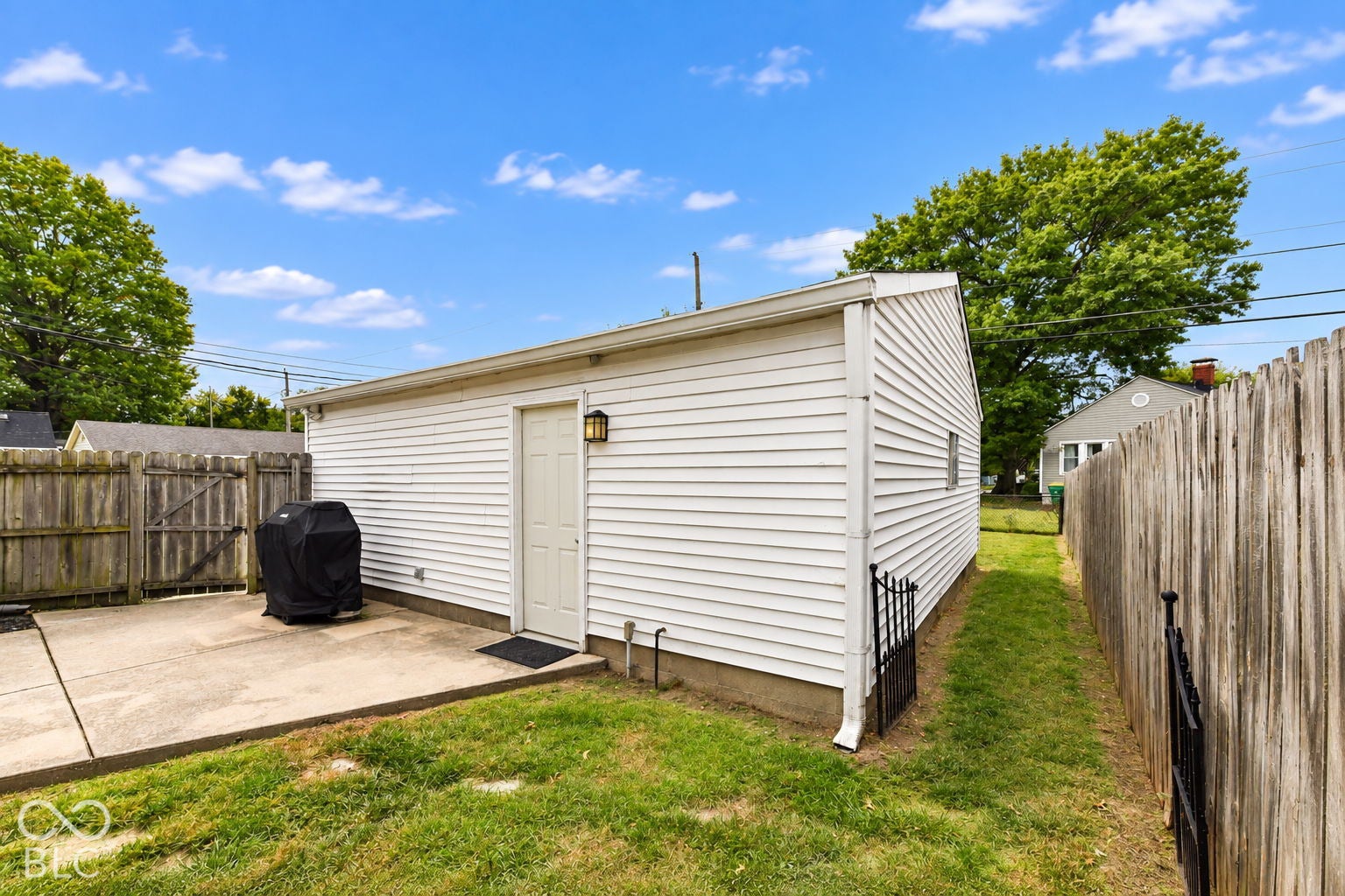 1828 N Lynhurst Drive, Indianapolis, IN 46224 1828 N Lynhurst Drive, Indianapolis, IN 46224