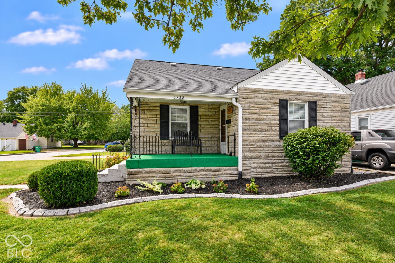 1828 N Lynhurst Drive, Indianapolis, IN 46224 1828 N Lynhurst Drive, Indianapolis, IN 46224
