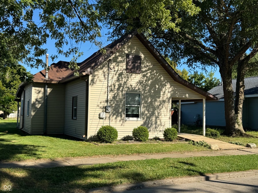 Property photo for 1051 John Street, Frankfort, IN