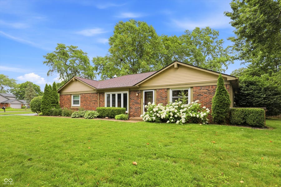Property photo for 8035 Vineyard Drive, Indianapolis, IN