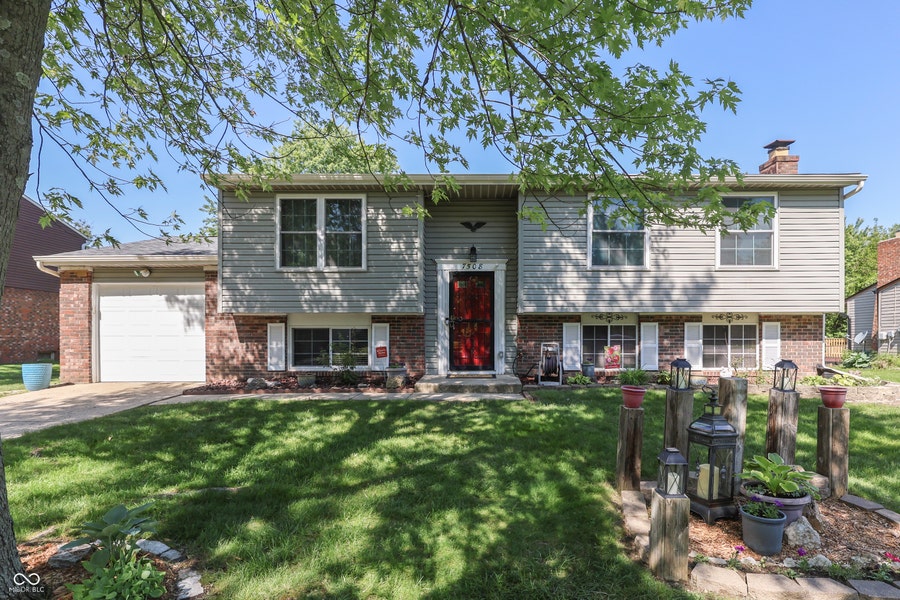 Property photo for 7508 Gordon Way, Indianapolis, IN