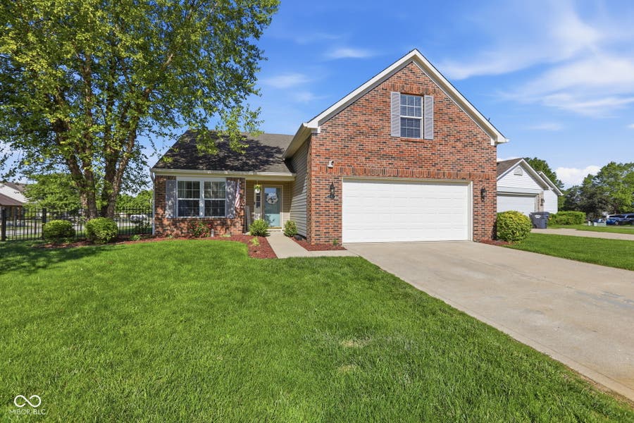 Property photo for 2100 Liberty Way Drive, Greenwood, IN