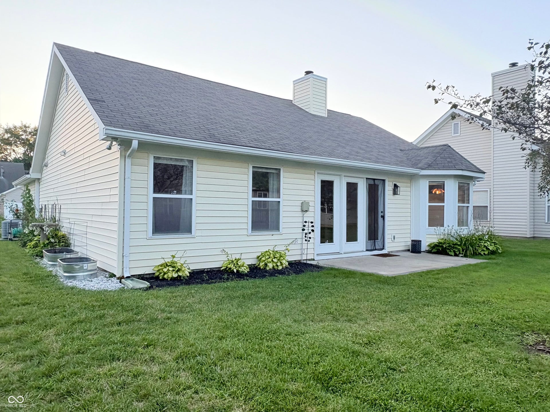 7335 Brackenwood Circle S, Indianapolis, IN 46260 7335 Brackenwood Circle S, Indianapolis, IN 46260